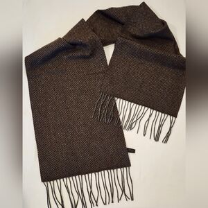 Enzo Mantovani Sophisticated Brown Herringbone Men's Scarf 100% Cashmere
